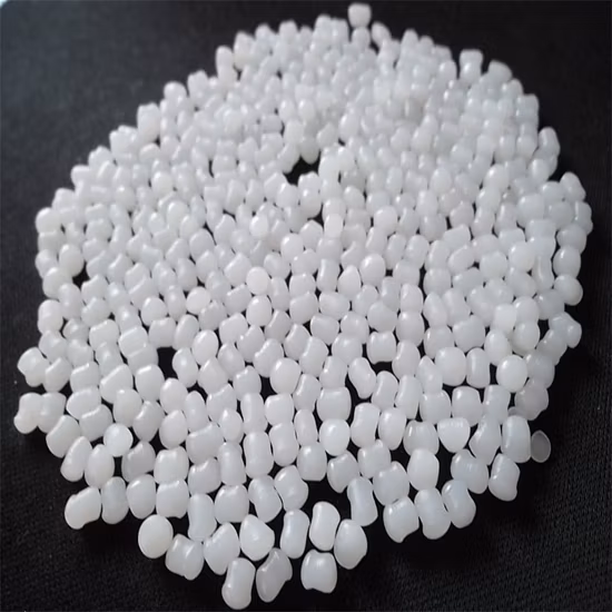 パイプ用の熱い販売のカラフルなリサイクル PVC 廃棄物顆粒